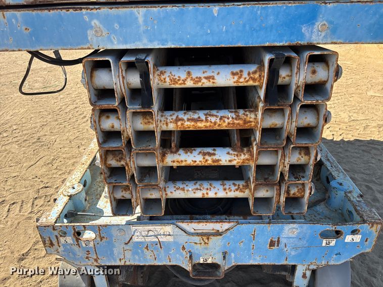 image for item DU0467 2014 Genie GS-3246 scissor lift