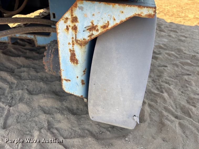 image for item DU0467 2014 Genie GS-3246 scissor lift