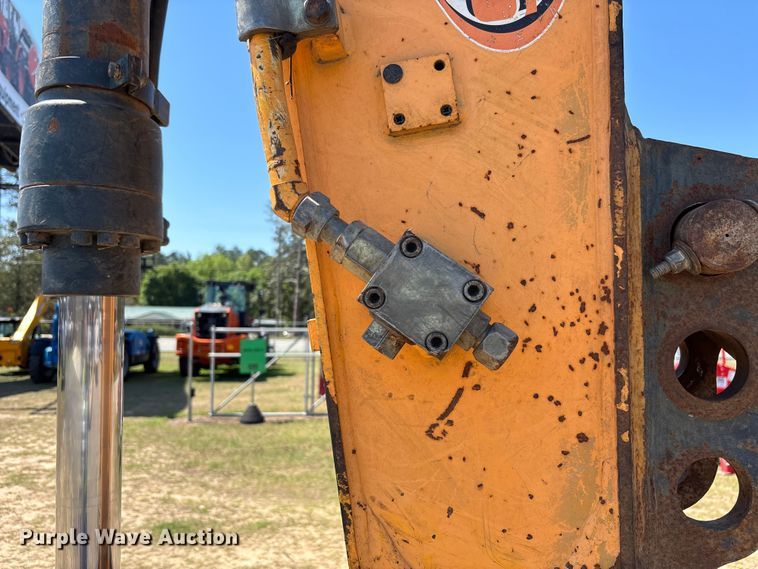 image for item DU0468 Hyundai HX140L excavator