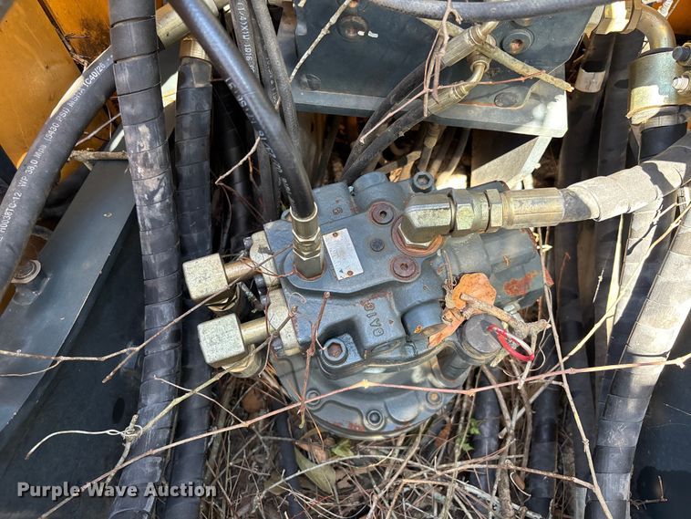 image for item DU0468 Hyundai HX140L excavator