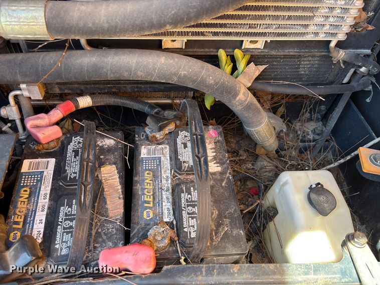 image for item DU0468 Hyundai HX140L excavator