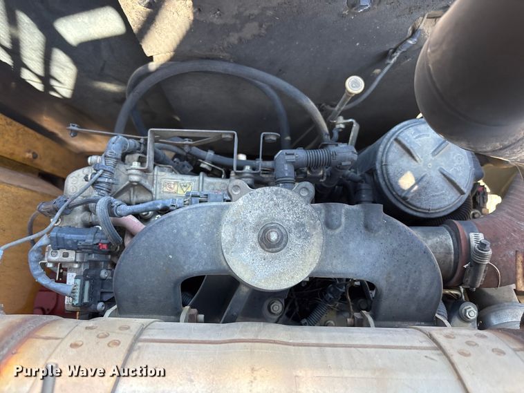 image for item DU0468 Hyundai HX140L excavator