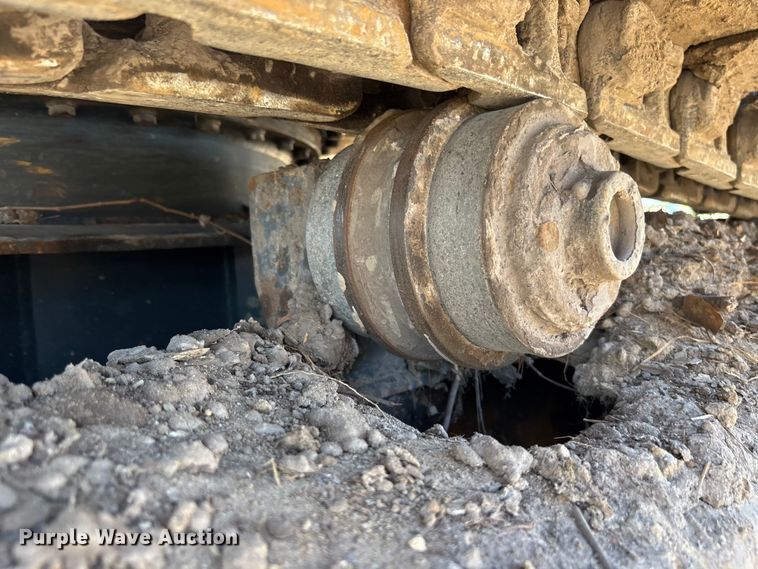 image for item DU0468 Hyundai HX140L excavator