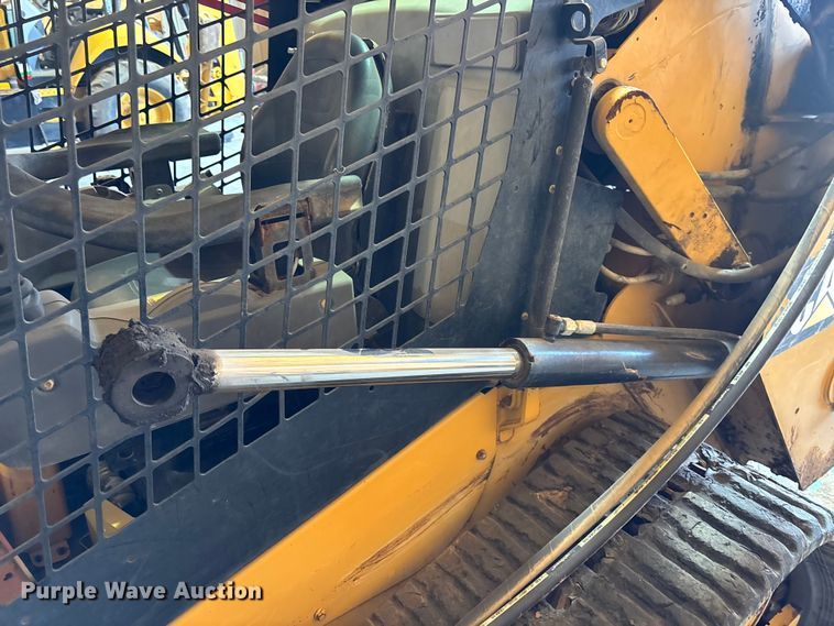 image for item DU0469 2018 Caterpillar 259D tracked skid steer loader