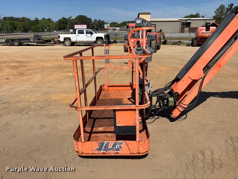 image for item DU0470 2008 JLG 860SJ boom lift