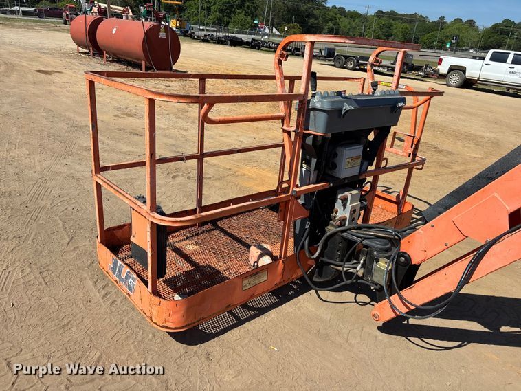 image for item DU0470 2008 JLG 860SJ boom lift