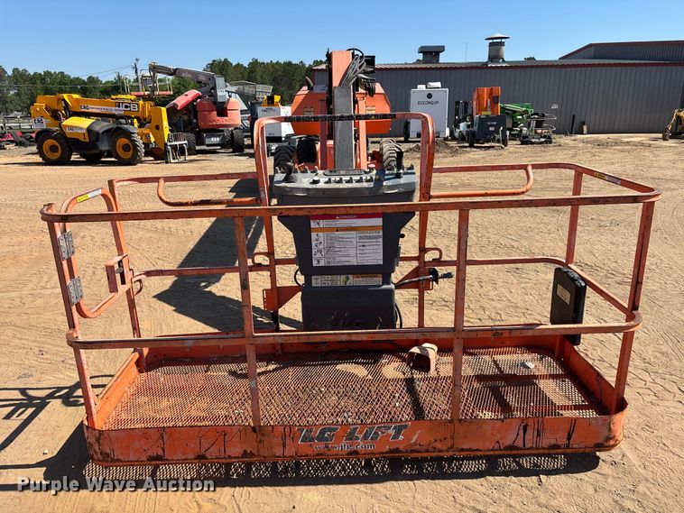 image for item DU0470 2008 JLG 860SJ boom lift