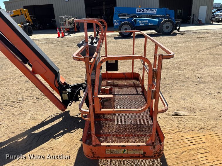 image for item DU0470 2008 JLG 860SJ boom lift