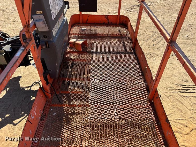 image for item DU0470 2008 JLG 860SJ boom lift