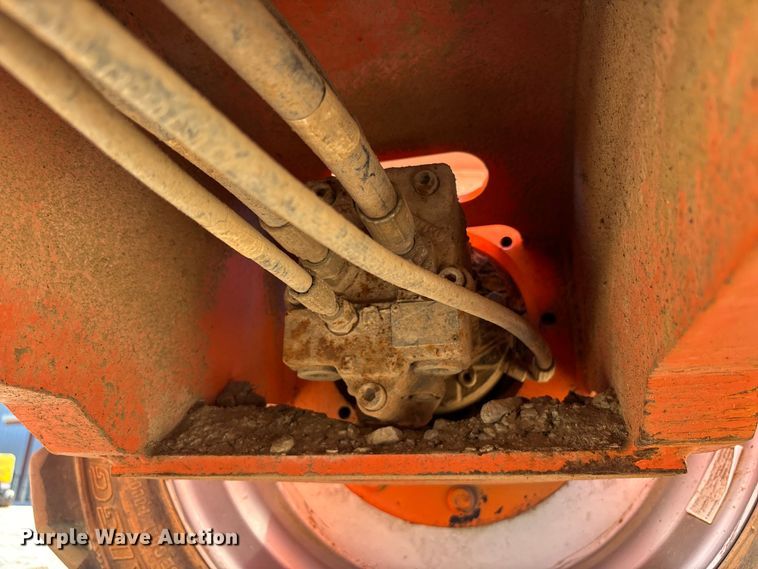 image for item DU0470 2008 JLG 860SJ boom lift