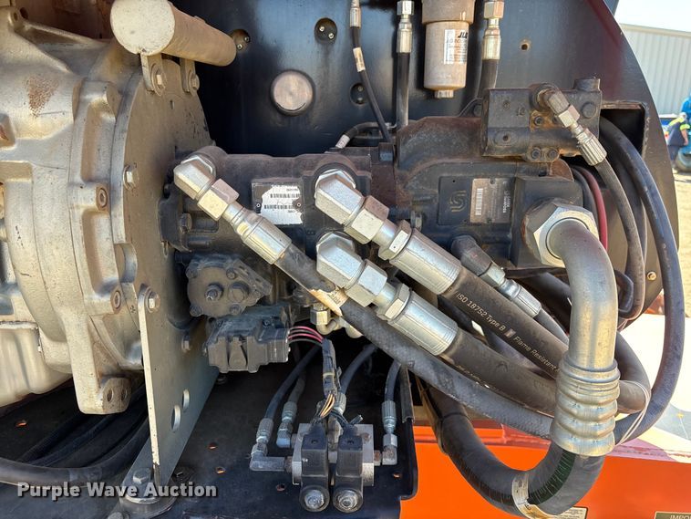 image for item DU0470 2008 JLG 860SJ boom lift