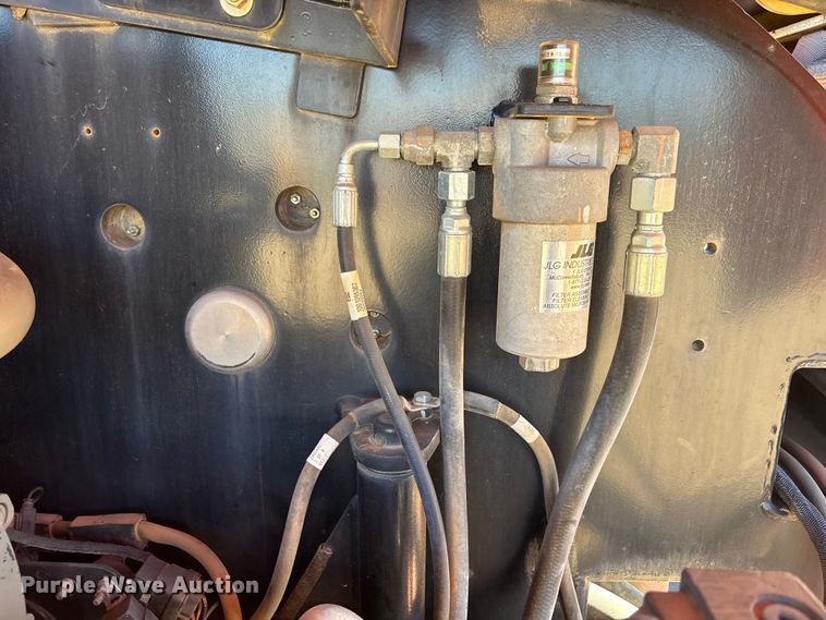 image for item DU0470 2008 JLG 860SJ boom lift