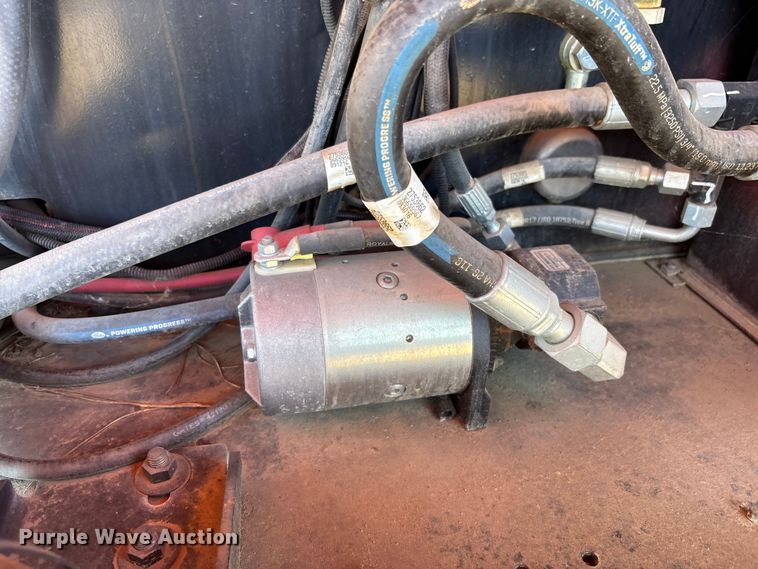 image for item DU0470 2008 JLG 860SJ boom lift