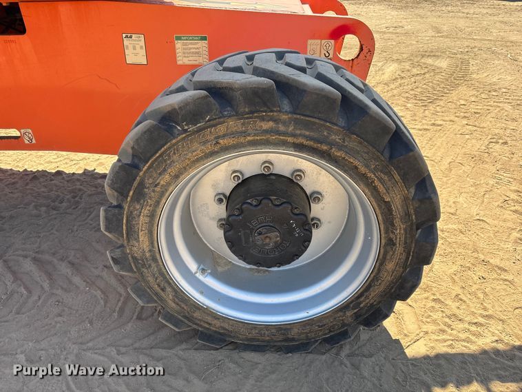 image for item DU0470 2008 JLG 860SJ boom lift