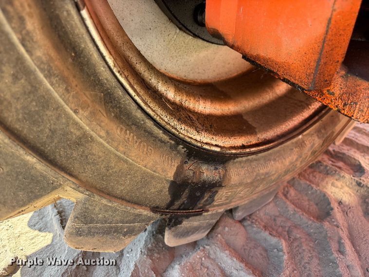 image for item DU0470 2008 JLG 860SJ boom lift