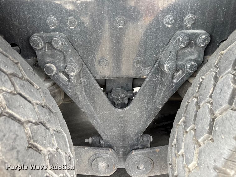 image for item DU0482 2007 Kenworth T800B vacuum truck