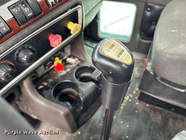 image for item DU0482 2007 Kenworth T800B vacuum truck