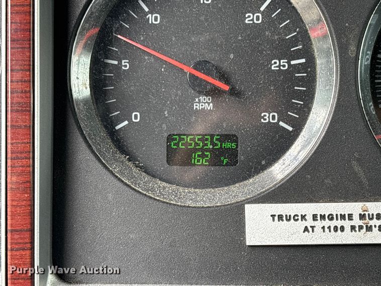 image for item DU0482 2007 Kenworth T800B vacuum truck