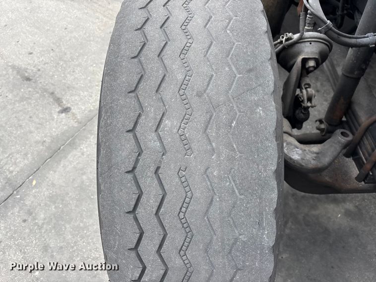 image for item DU0482 2007 Kenworth T800B vacuum truck