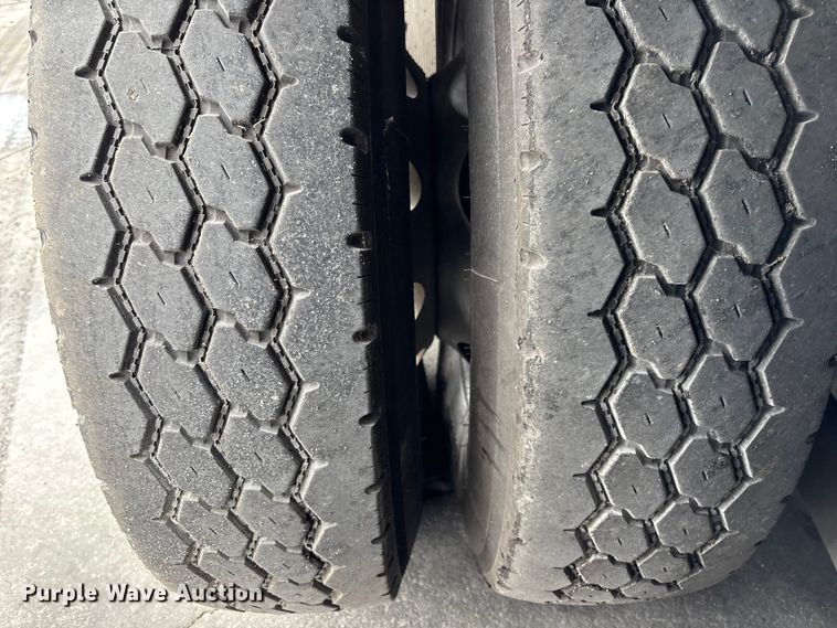 image for item DU0482 2007 Kenworth T800B vacuum truck