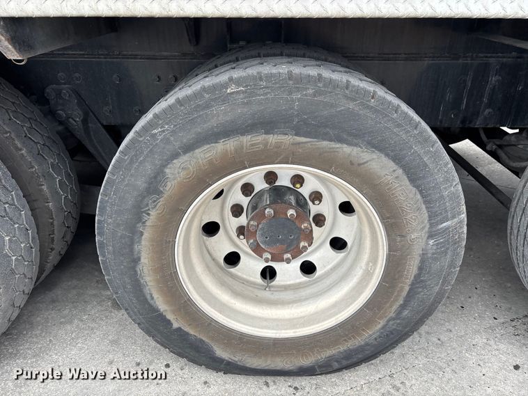 image for item DU0482 2007 Kenworth T800B vacuum truck