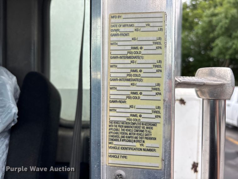 image for item DU0482 2007 Kenworth T800B vacuum truck