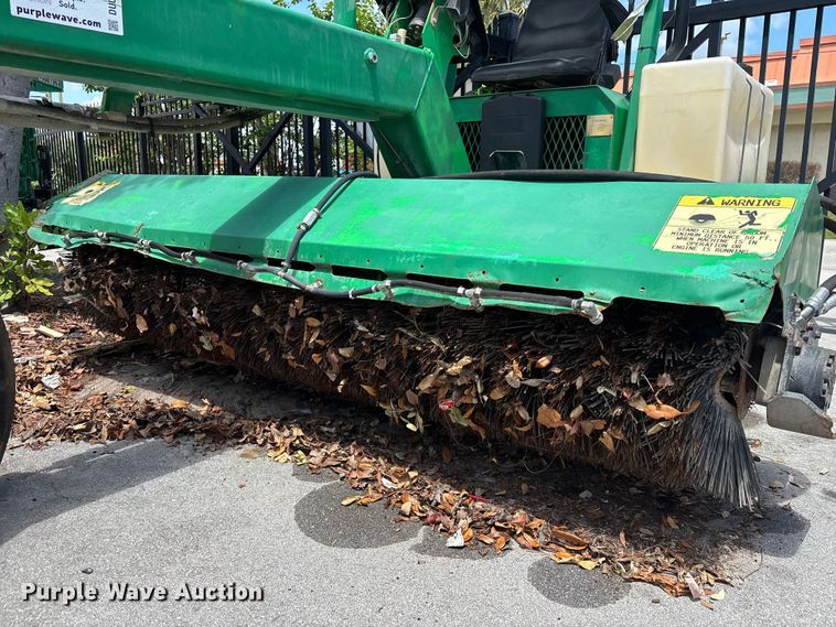 image for item DU0485 2014 Laymor SM300 broom
