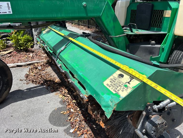 image for item DU0485 2014 Laymor SM300 broom