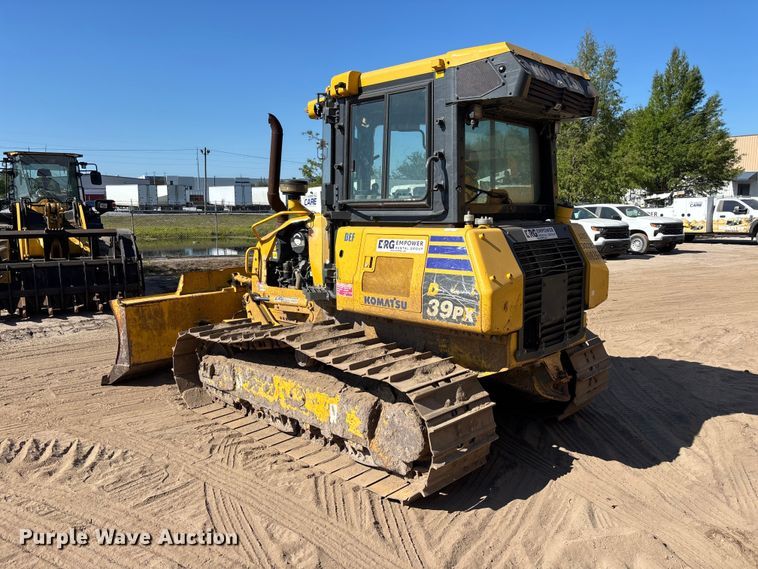 image for item DU0486 2021 Komatsu D39PX-24 dozer