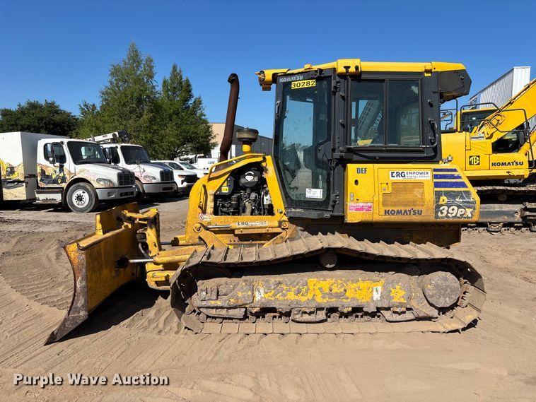 image for item DU0486 2021 Komatsu D39PX-24 dozer