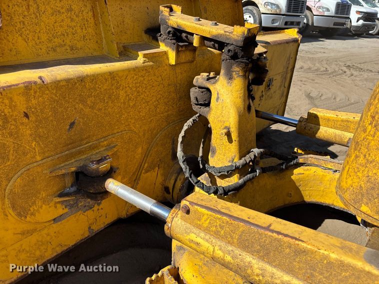 image for item DU0486 2021 Komatsu D39PX-24 dozer