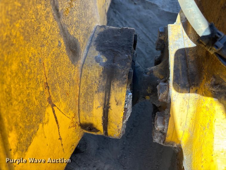 image for item DU0486 2021 Komatsu D39PX-24 dozer