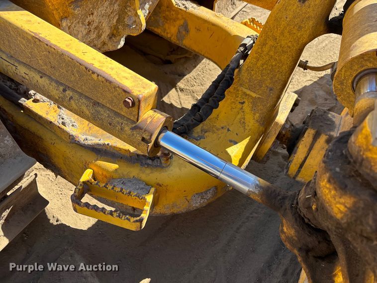 image for item DU0486 2021 Komatsu D39PX-24 dozer