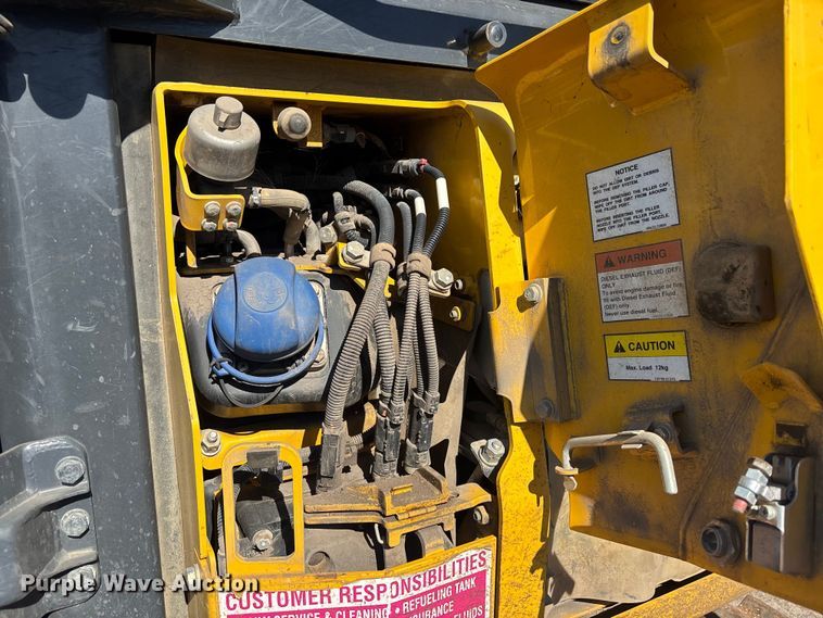 image for item DU0486 2021 Komatsu D39PX-24 dozer