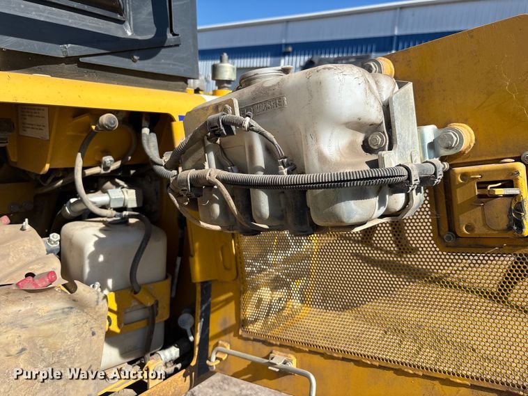 image for item DU0486 2021 Komatsu D39PX-24 dozer