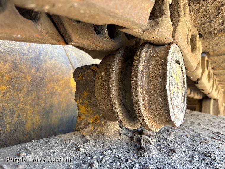 image for item DU0486 2021 Komatsu D39PX-24 dozer