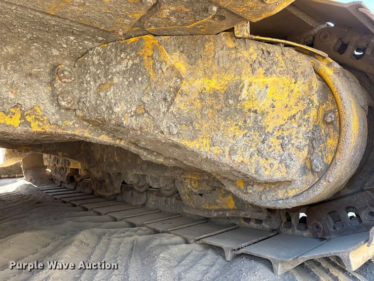 image for item DU0486 2021 Komatsu D39PX-24 dozer