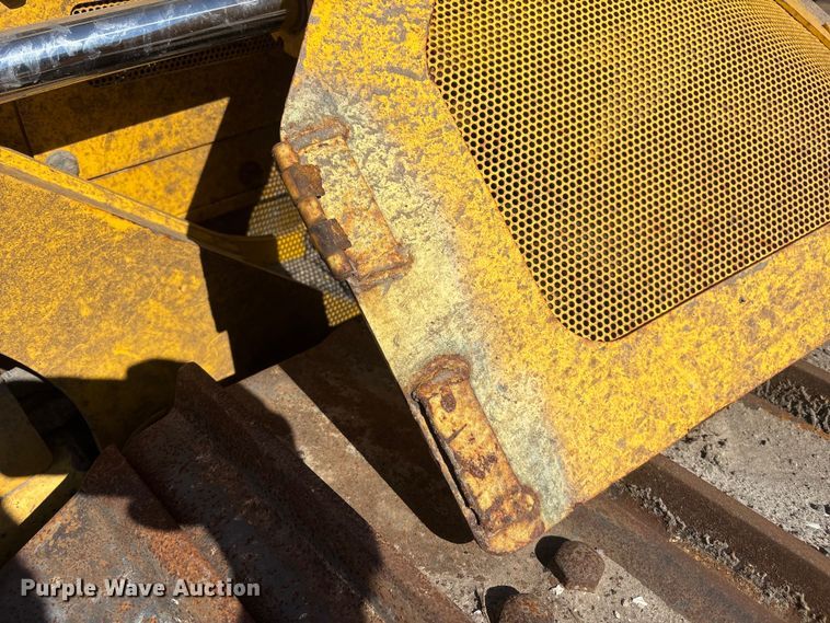image for item DU0486 2021 Komatsu D39PX-24 dozer
