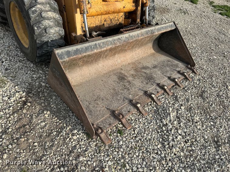 image for item DV0895 1999 Case 1845C skid steer loader