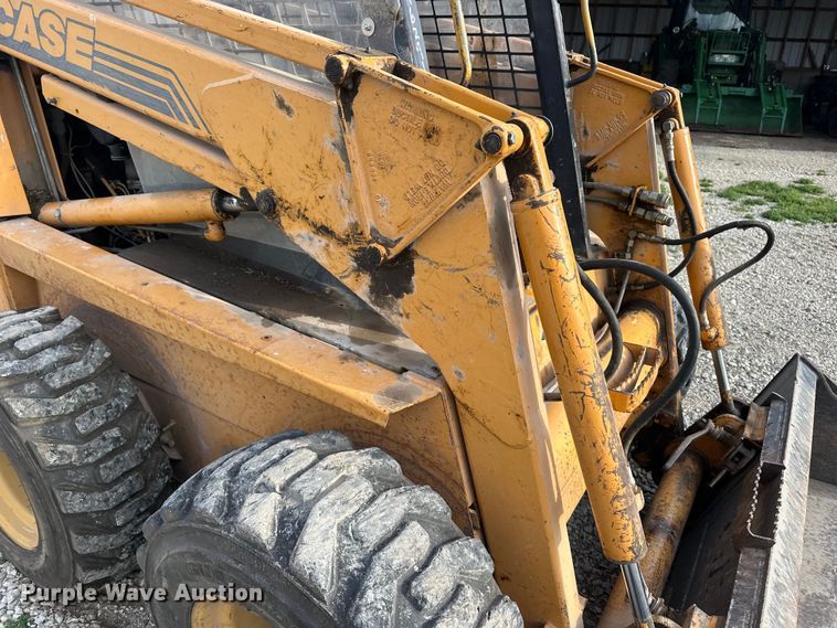 image for item DV0895 1999 Case 1845C skid steer loader