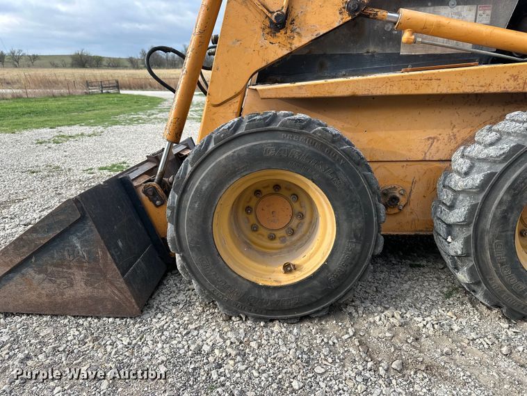 image for item DV0895 1999 Case 1845C skid steer loader