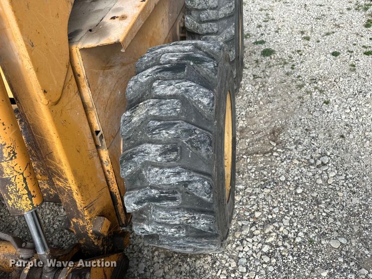 image for item DV0895 1999 Case 1845C skid steer loader