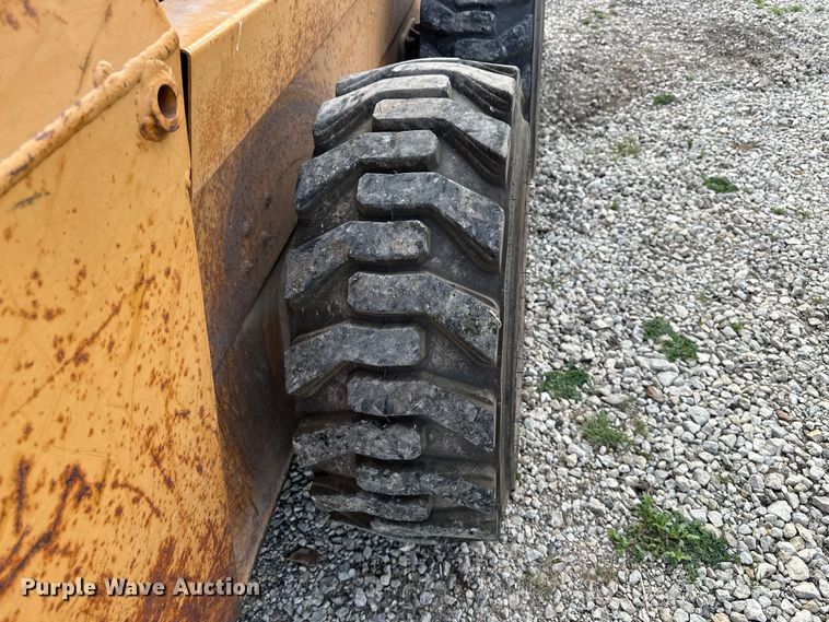 image for item DV0895 1999 Case 1845C skid steer loader