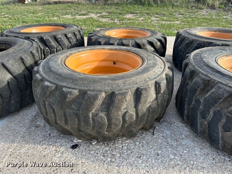 image for item DV0896 Skid steer attachments