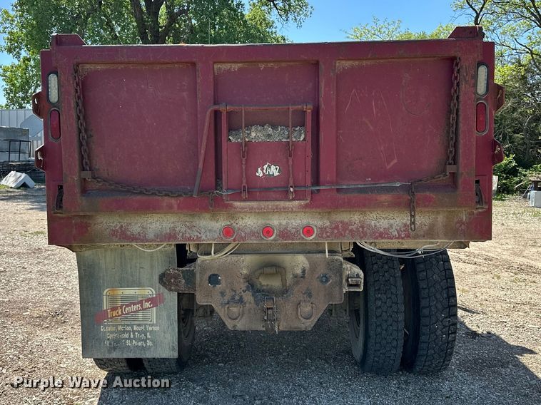 image for item DV0904 2003 International FL70 dump truck