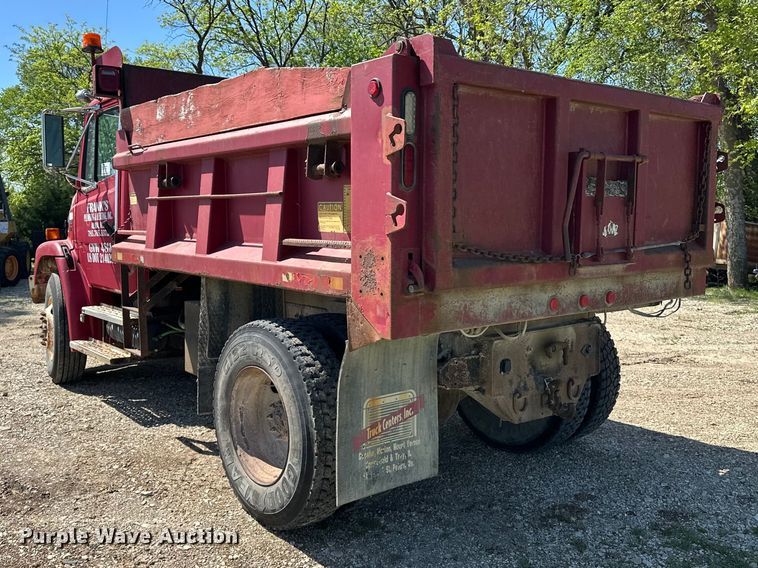 image for item DV0904 2003 International FL70 dump truck