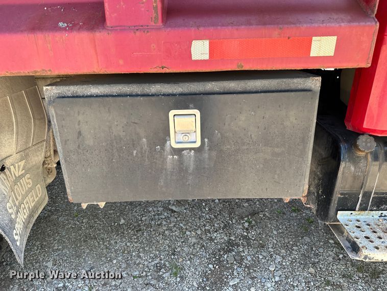 image for item DV0904 2003 International FL70 dump truck
