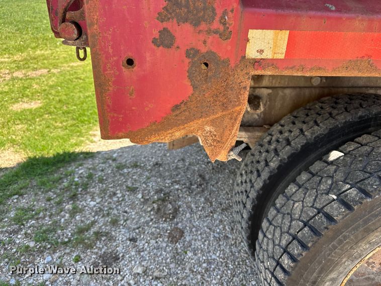 image for item DV0904 2003 International FL70 dump truck
