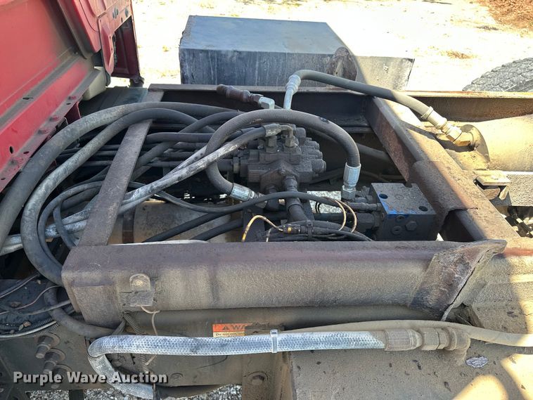 image for item DV0904 2003 International FL70 dump truck
