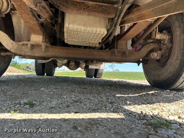 image for item DV0904 2003 International FL70 dump truck